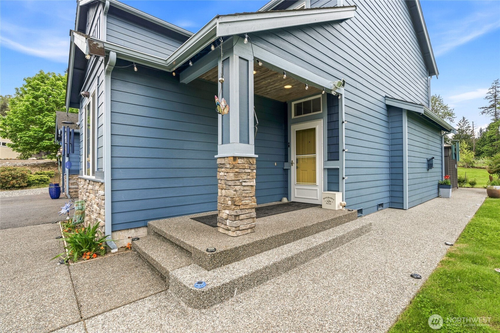 13732 3rd Street Property Photo 7