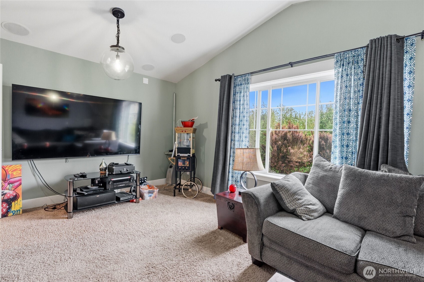 13732 3rd Street Property Photo 9