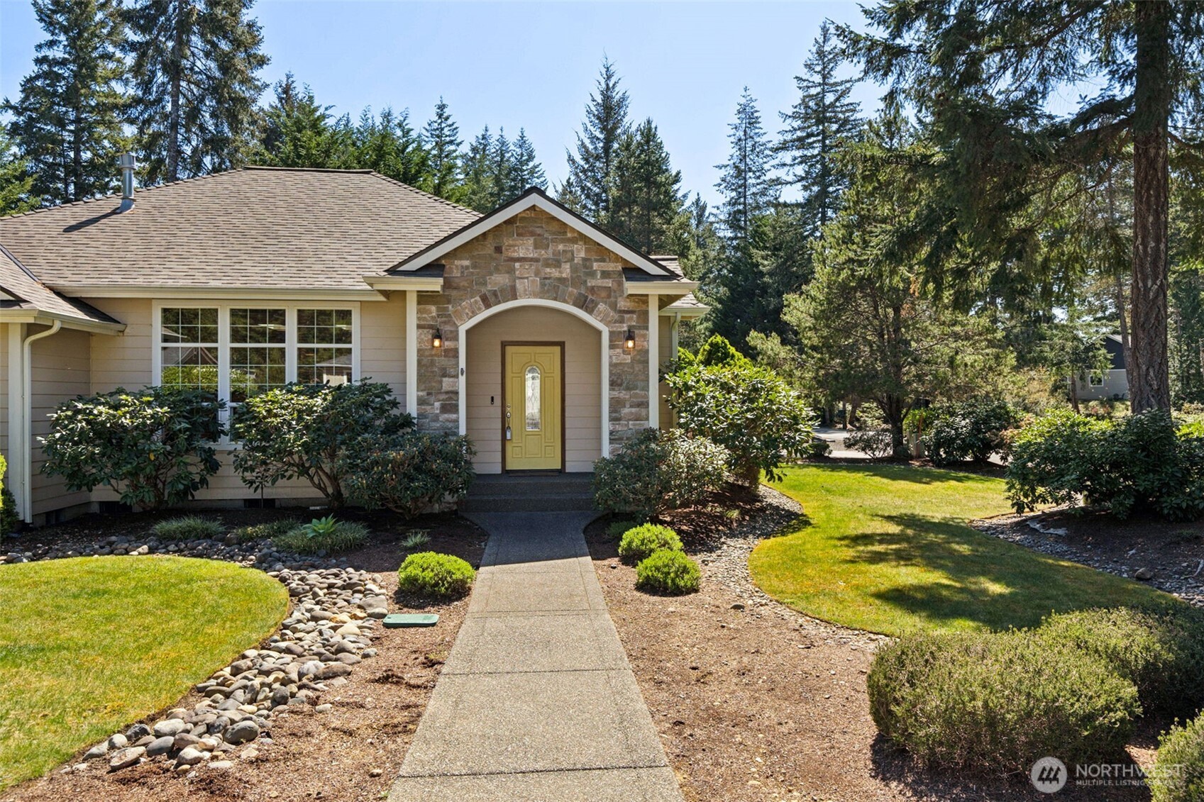 51 E Vine Maple Lane Property Photo 2