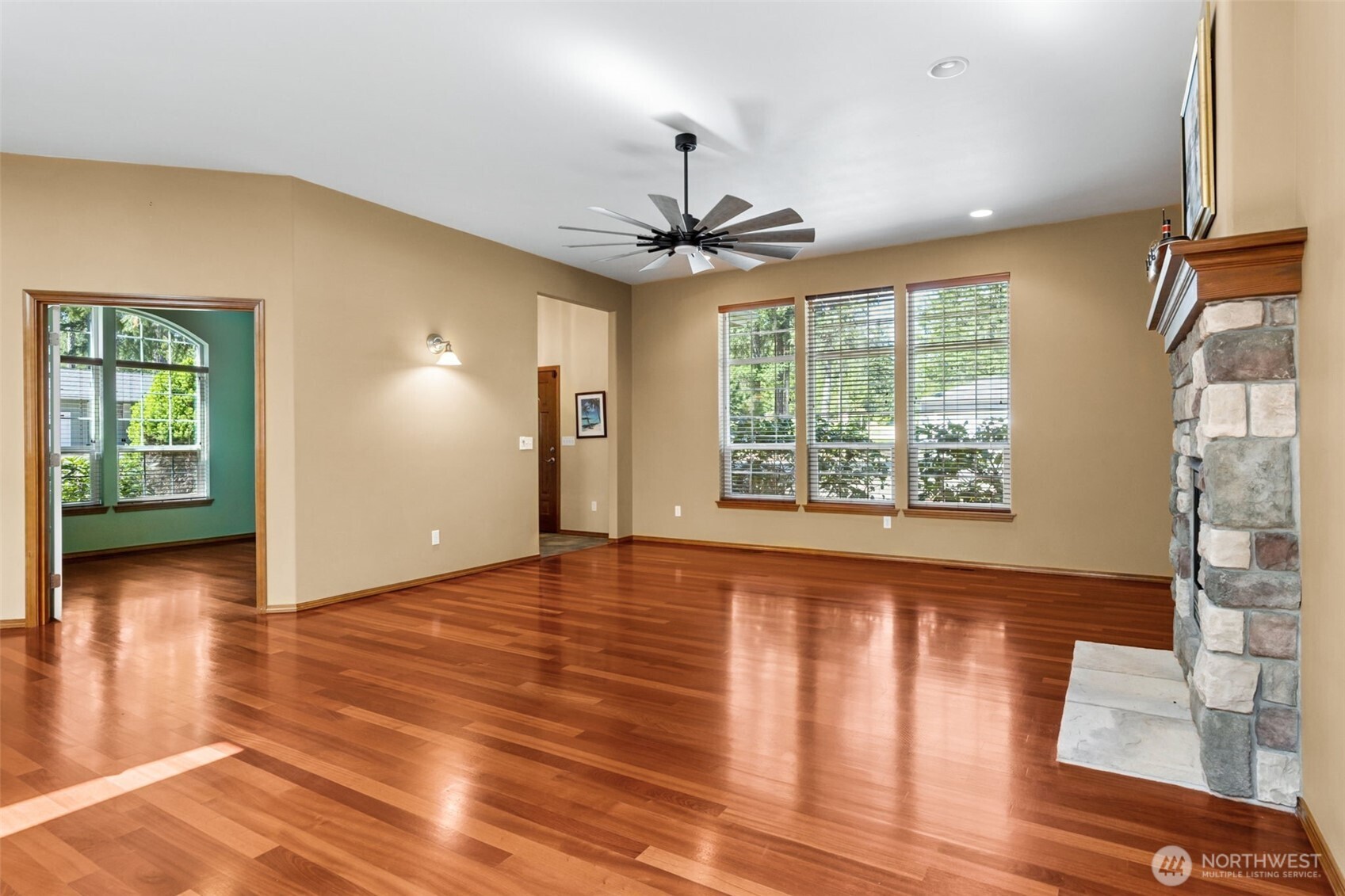 51 E Vine Maple Lane Property Photo 8