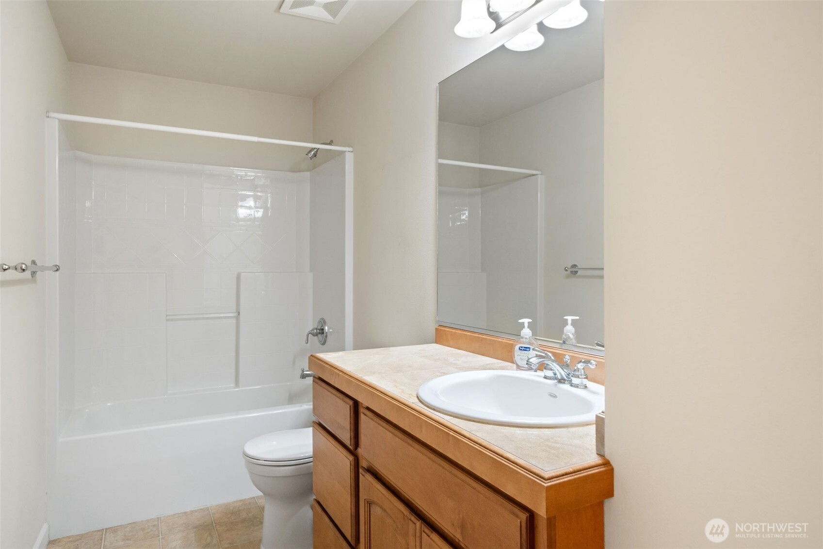 160 E Soderberg Road C7 Property Photo 17