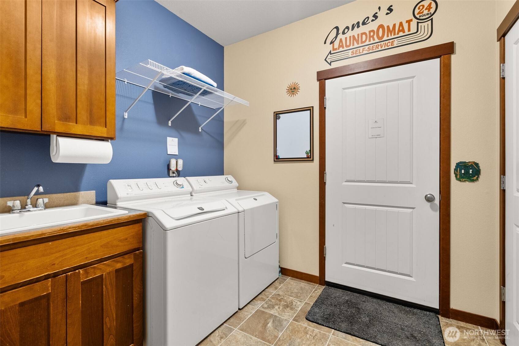 11940 Windtree Lane Property Photo 15