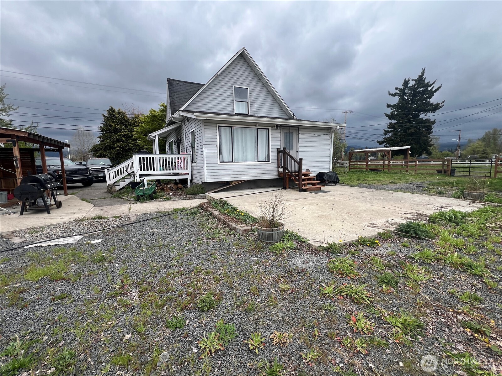 46319 244th Avenue Property Photo 2
