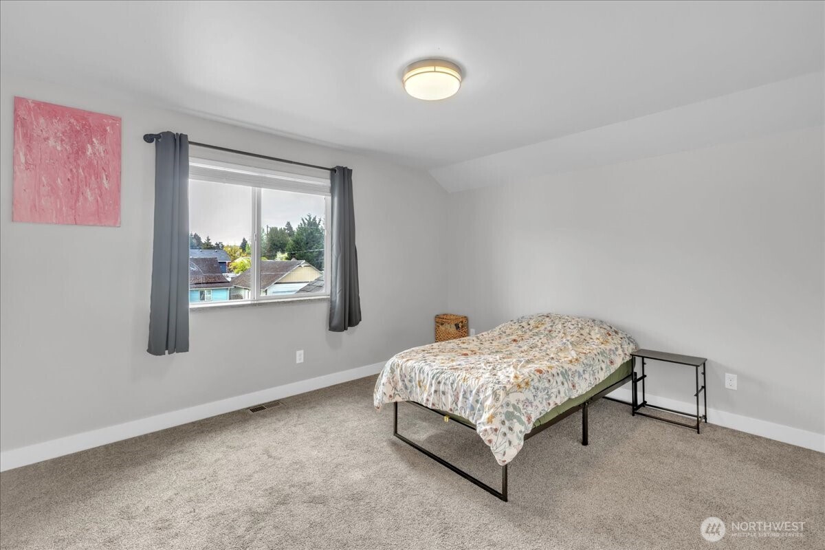 903 Atherton Street Property Photo 19