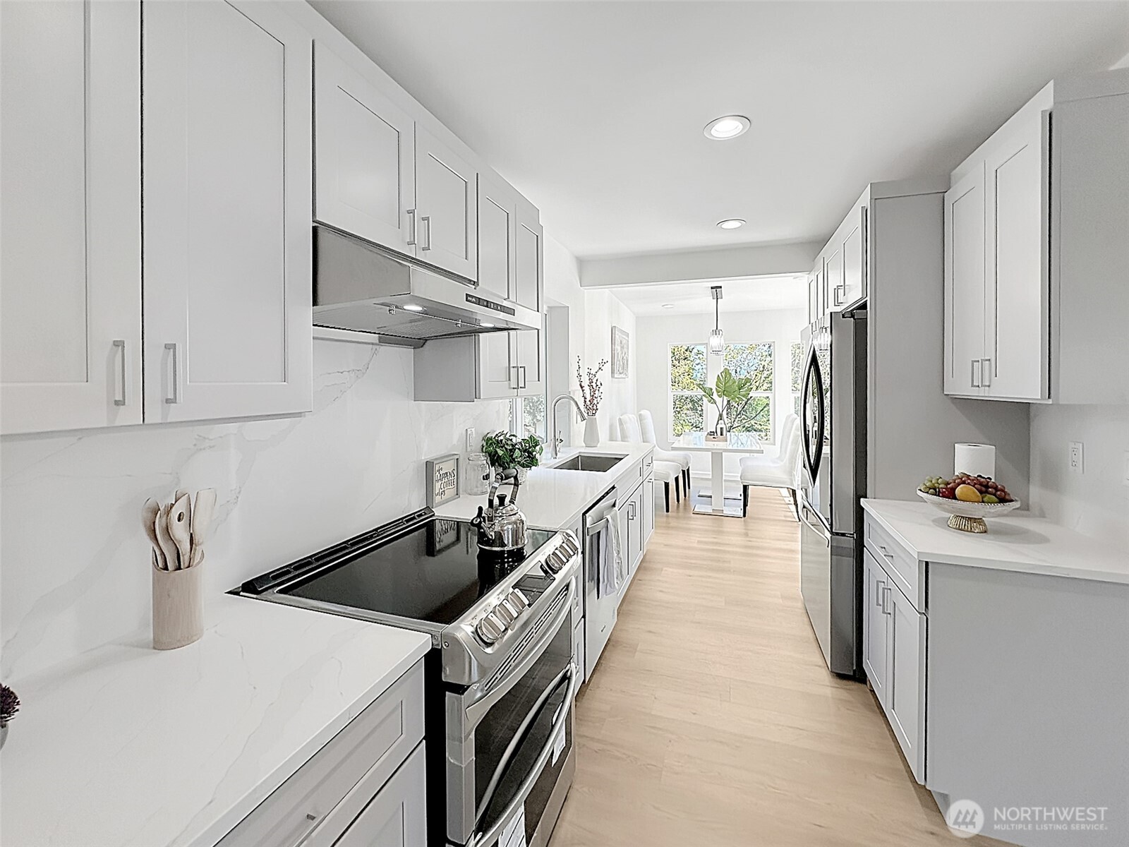 7403 Beverly Blvd Property Photo 5