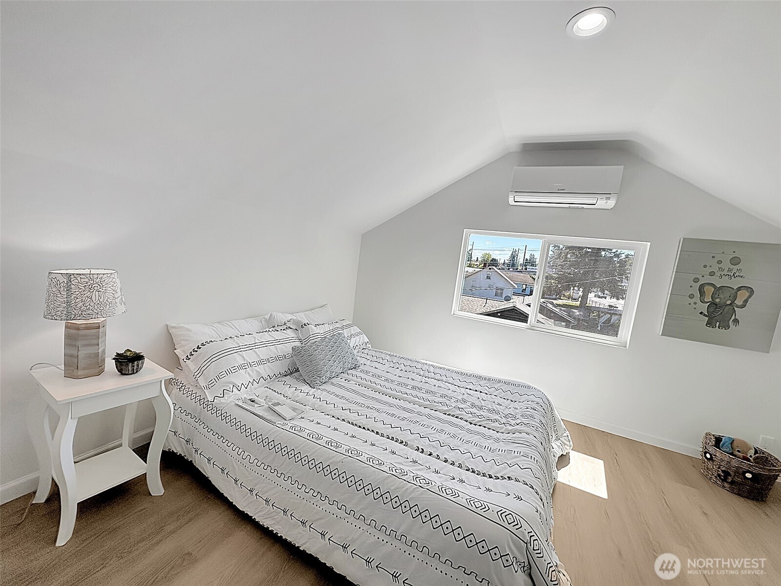 7403 Beverly Blvd Property Photo 14