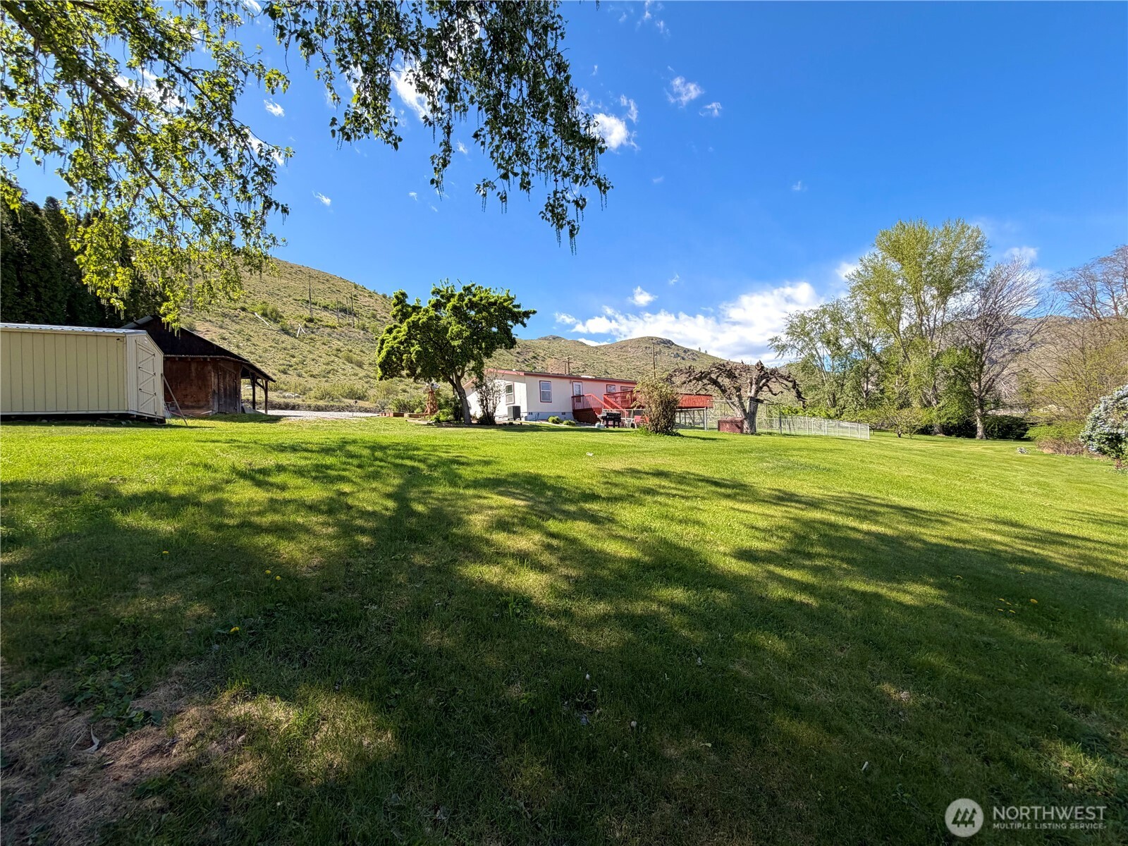1024 Old Hwy 97 Property Photo 31