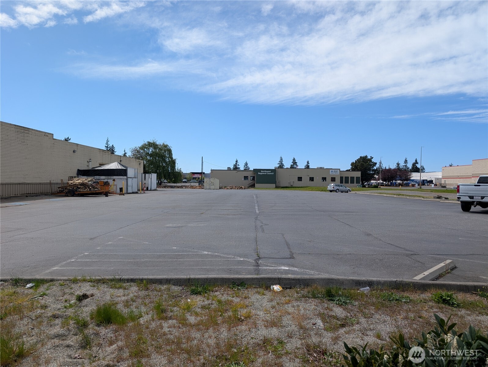 1333 Riverside Drive Property Photo 6