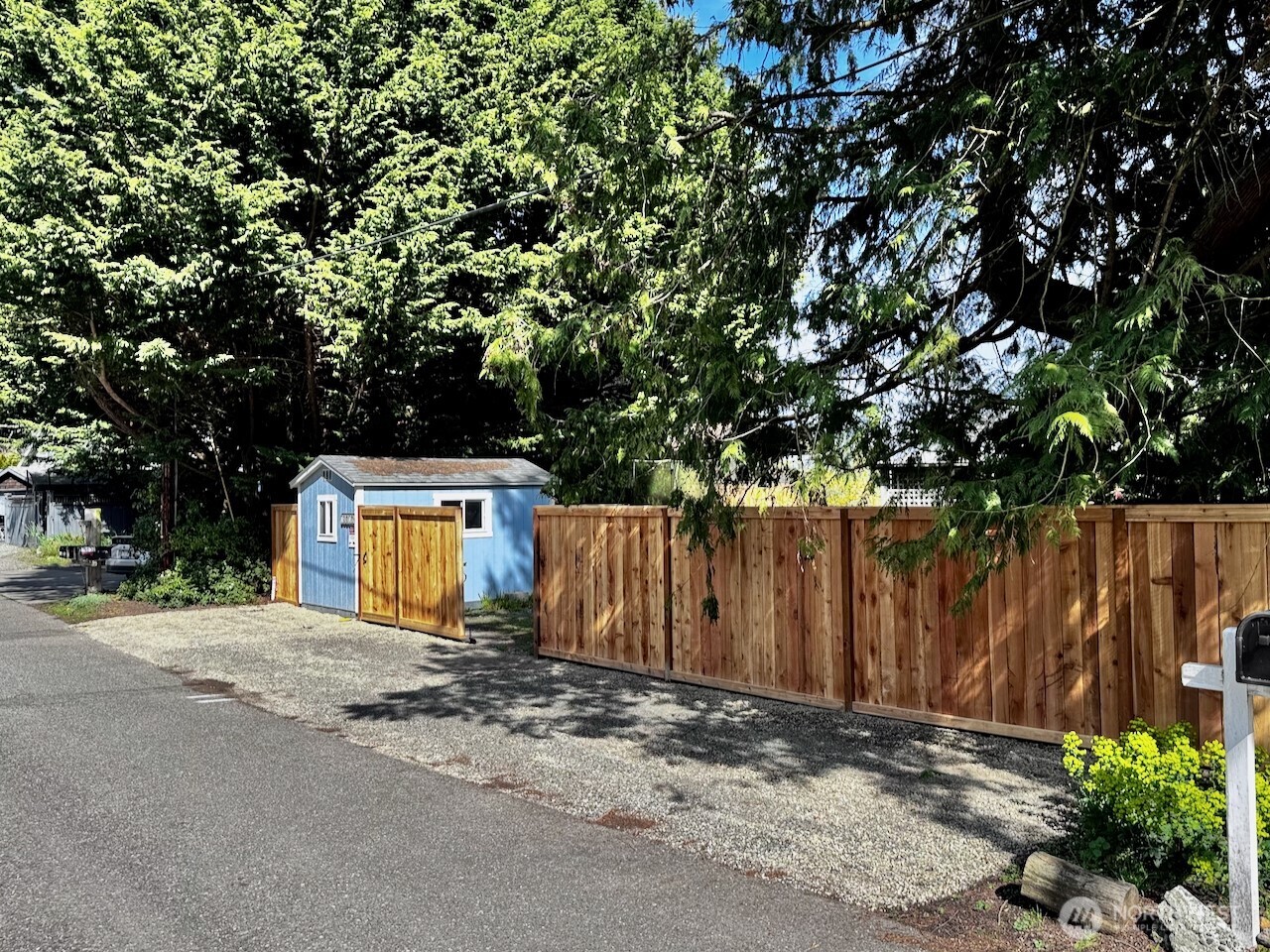 18616 Angeline Avenue Property Photo 22
