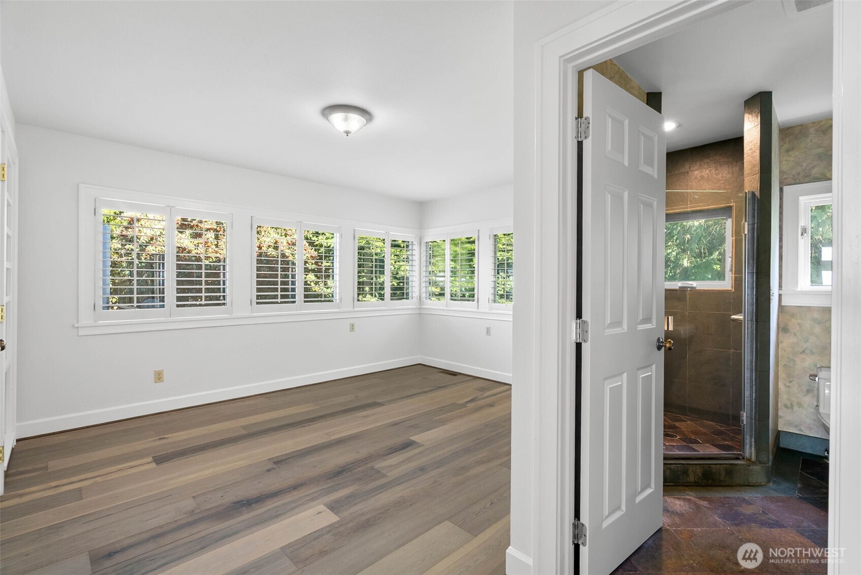 1034 57th Street Property Photo 12