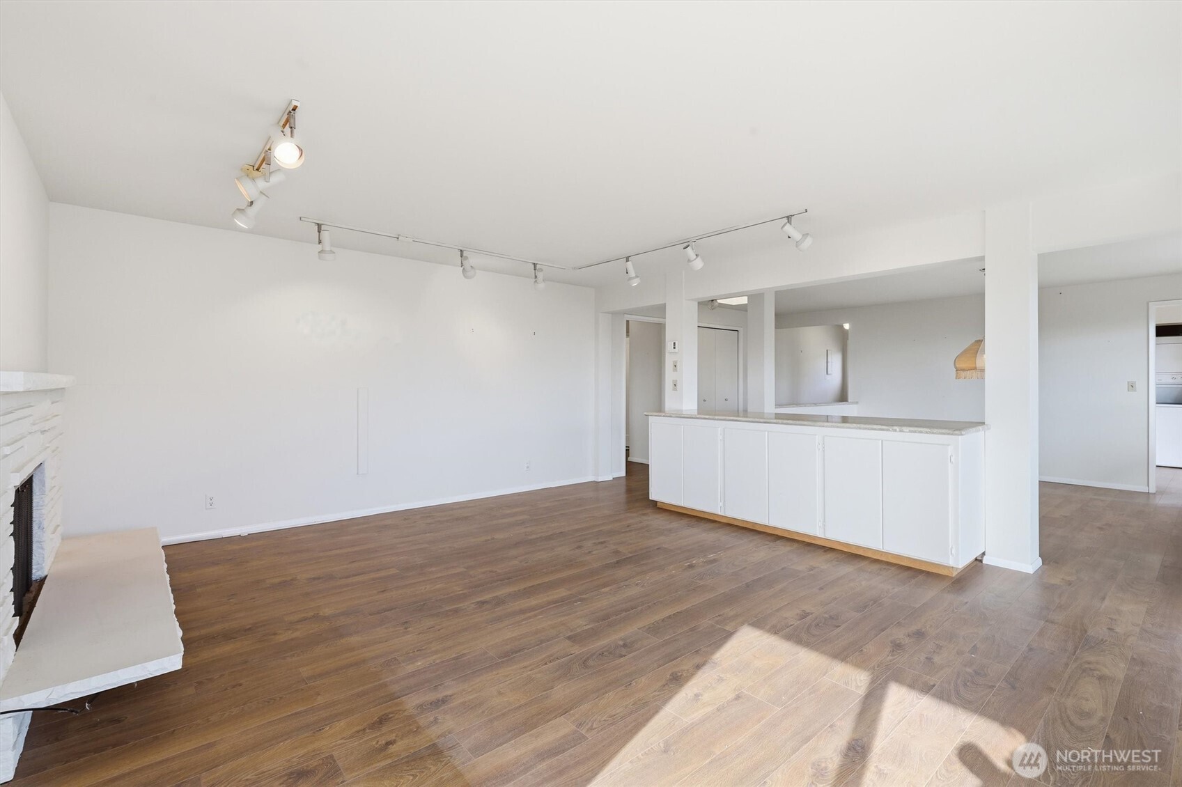 1318 W Barrett Street Property Photo 13