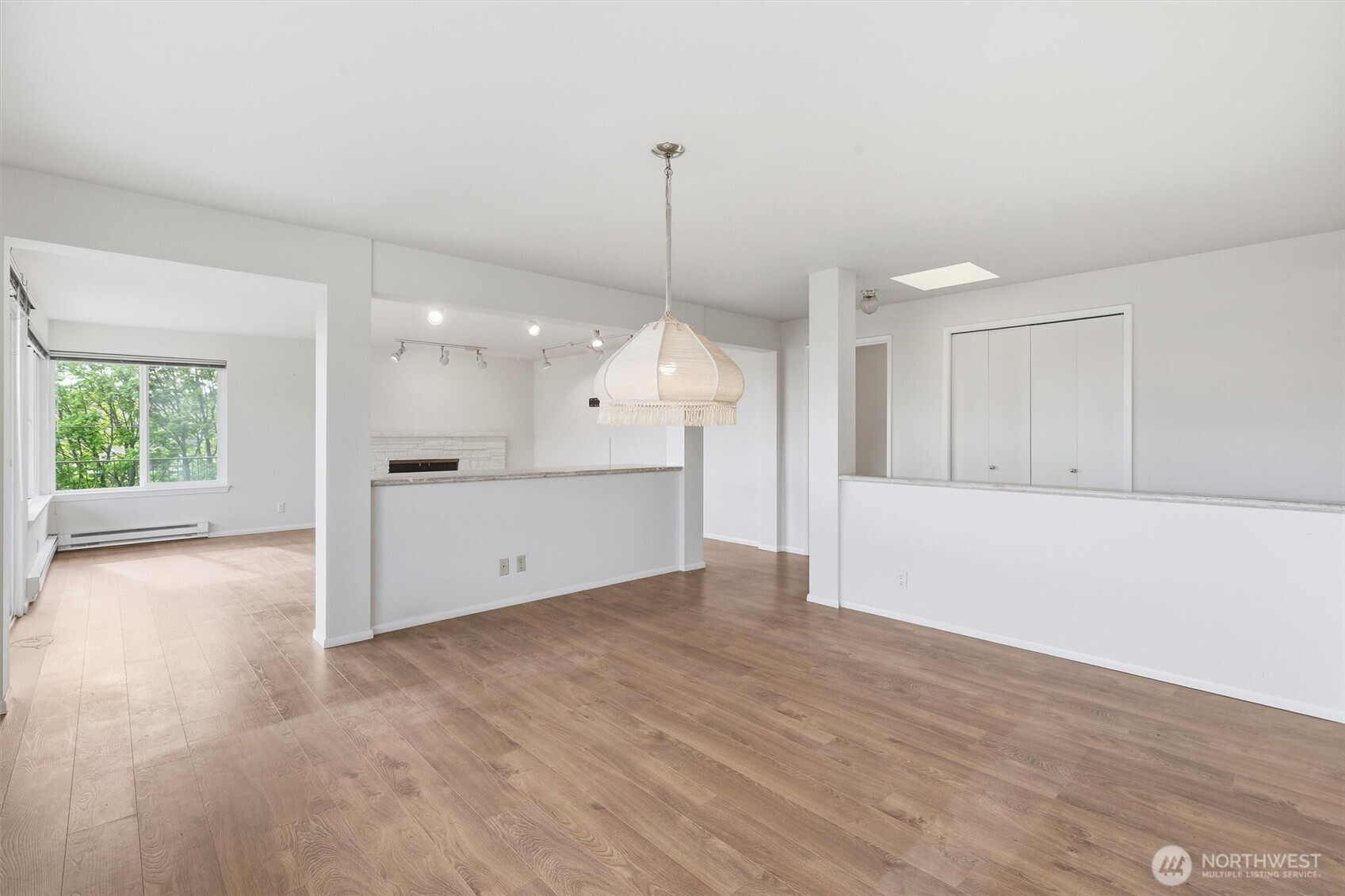 1318 W Barrett Street Property Photo 19