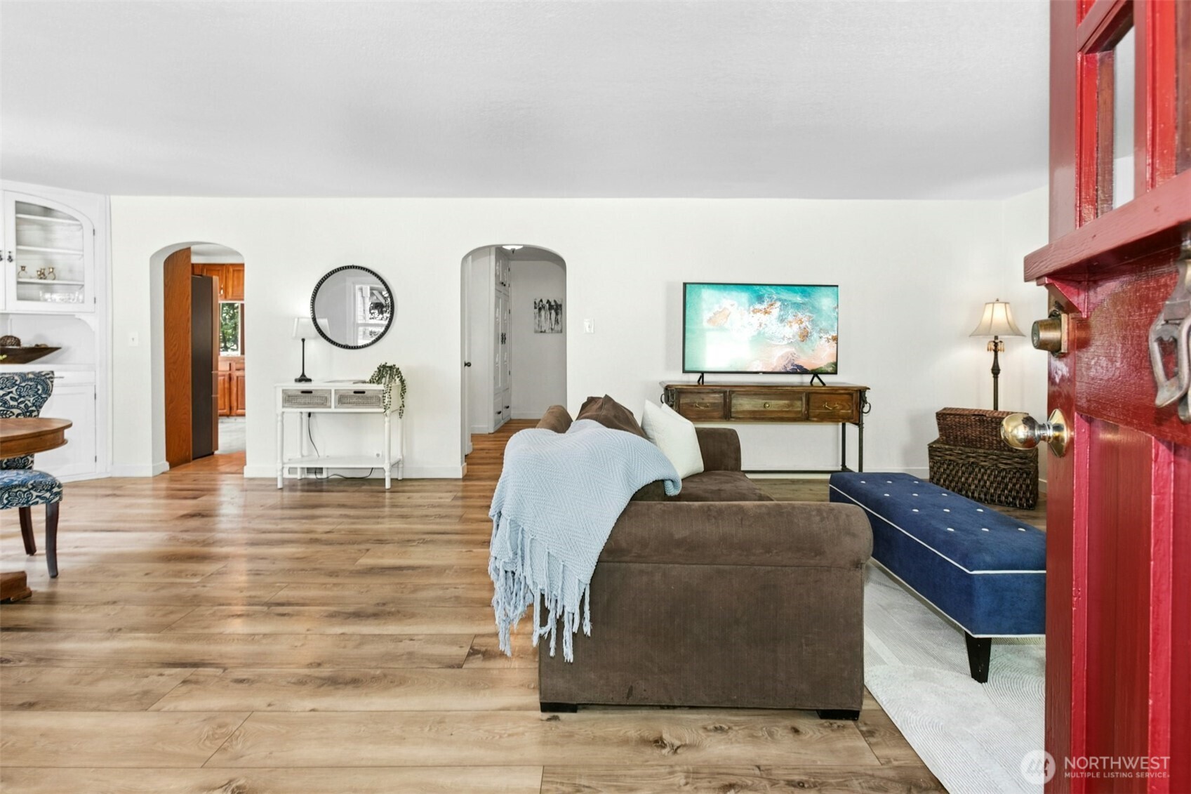 18901 61 Avenue Property Photo 11