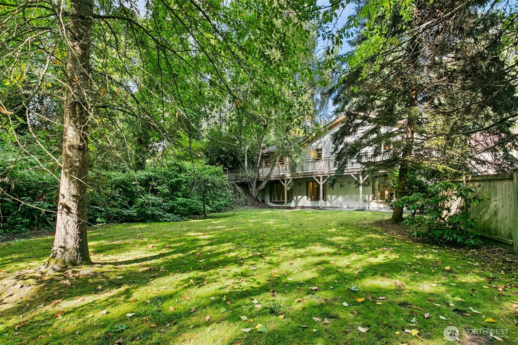 18901 61 Avenue Property Photo 18