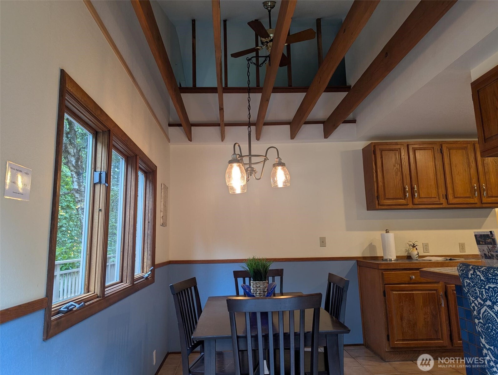 18901 61 Avenue Property Photo 25