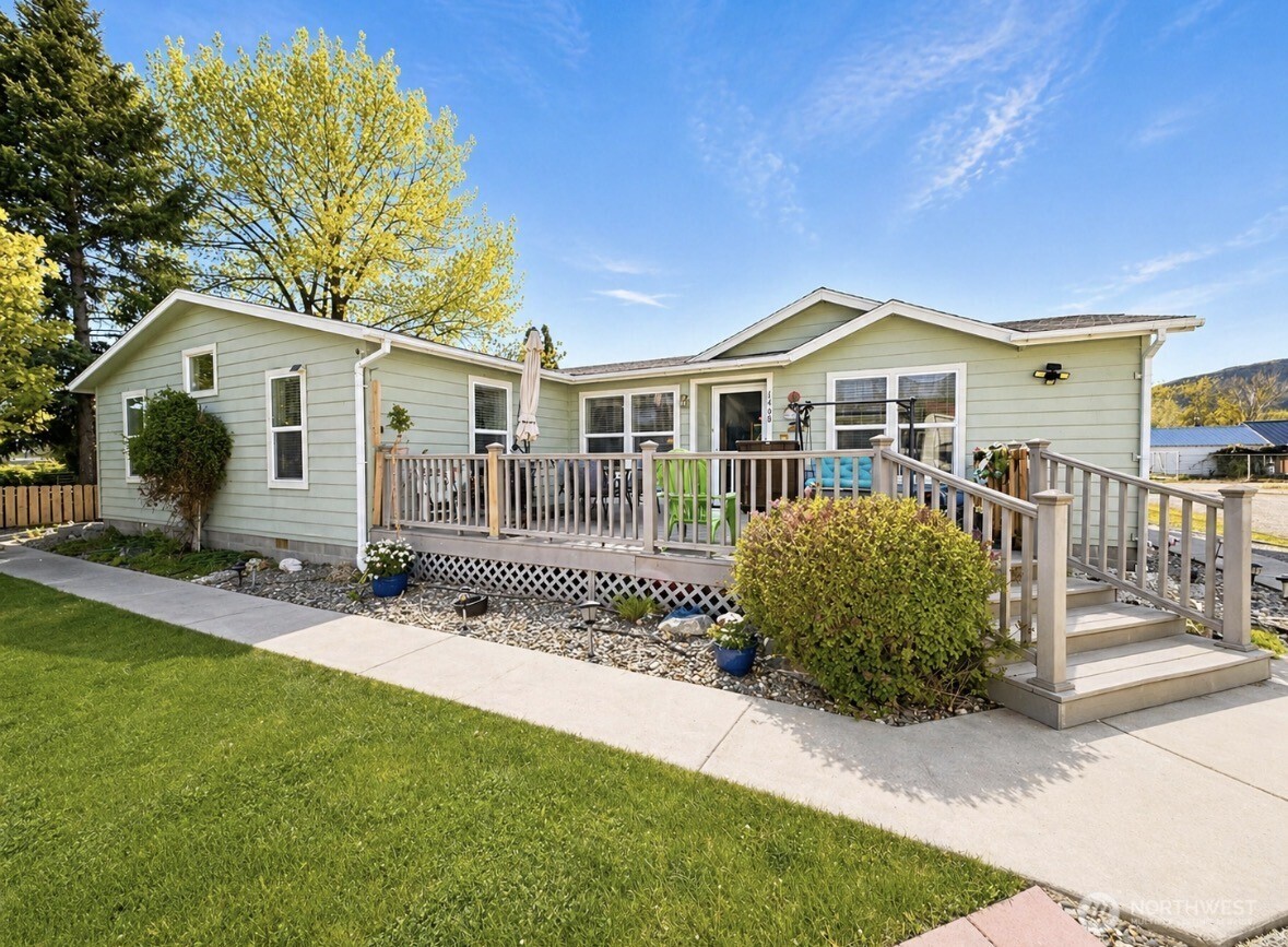 1408 Elm Street Property Photo 1