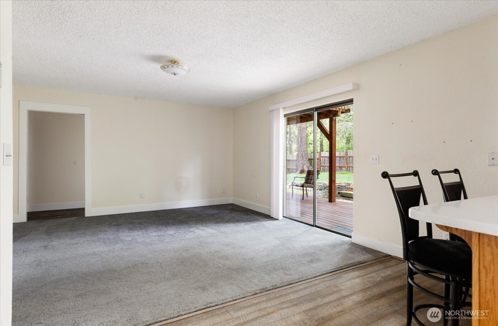 2190 Norcliffe Way Property Photo 16
