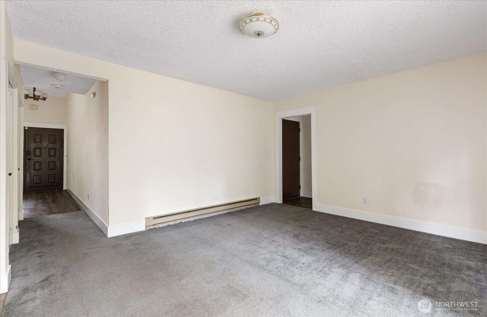 2190 Norcliffe Way Property Photo 17