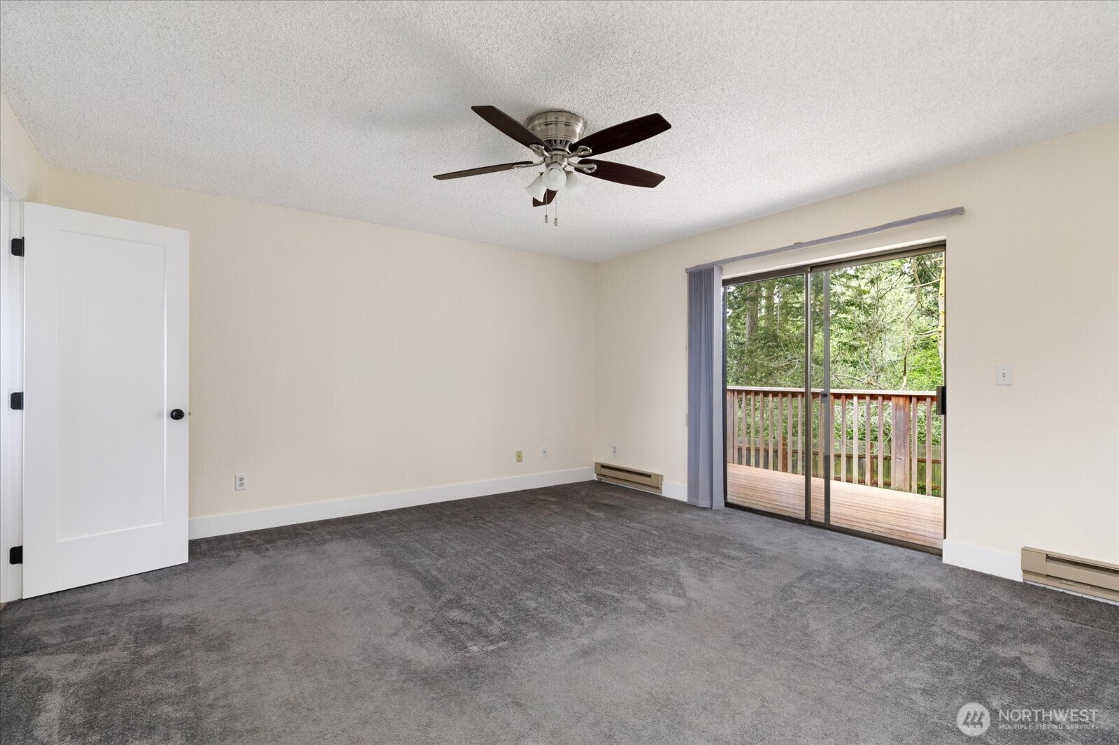 2190 Norcliffe Way Property Photo 20