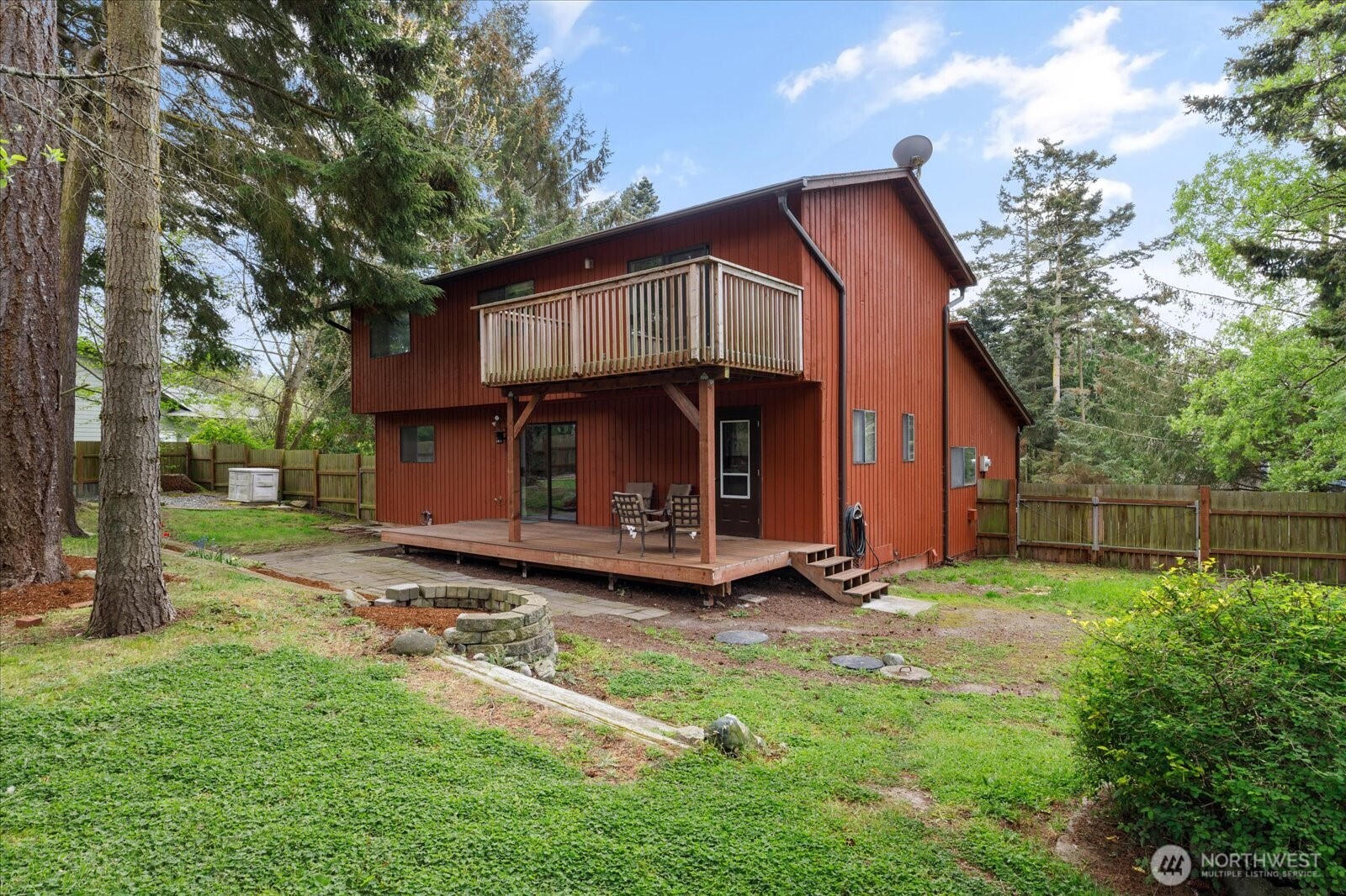 2190 Norcliffe Way Property Photo 36
