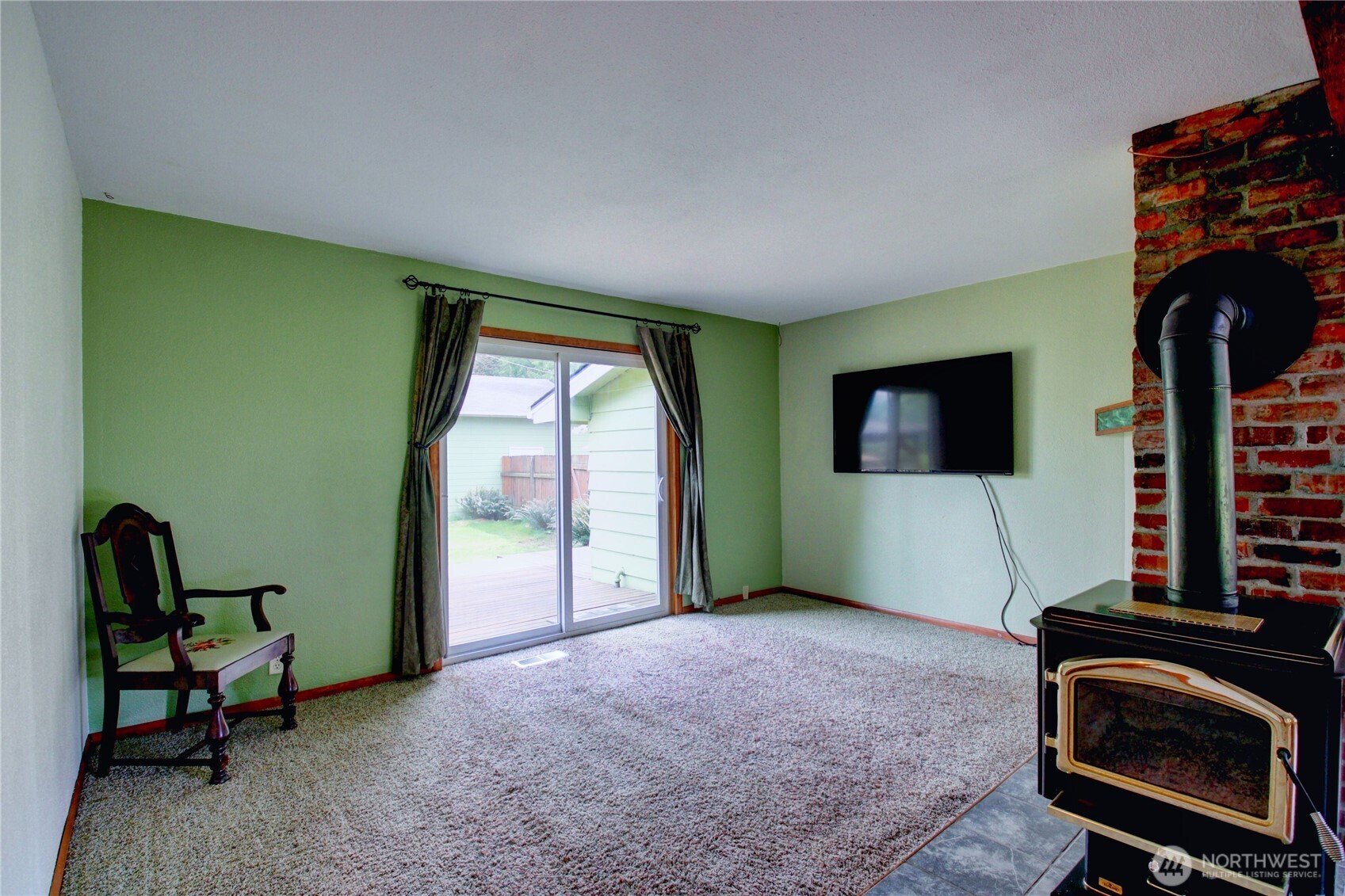 19023 23rd Avenue Property Photo 9