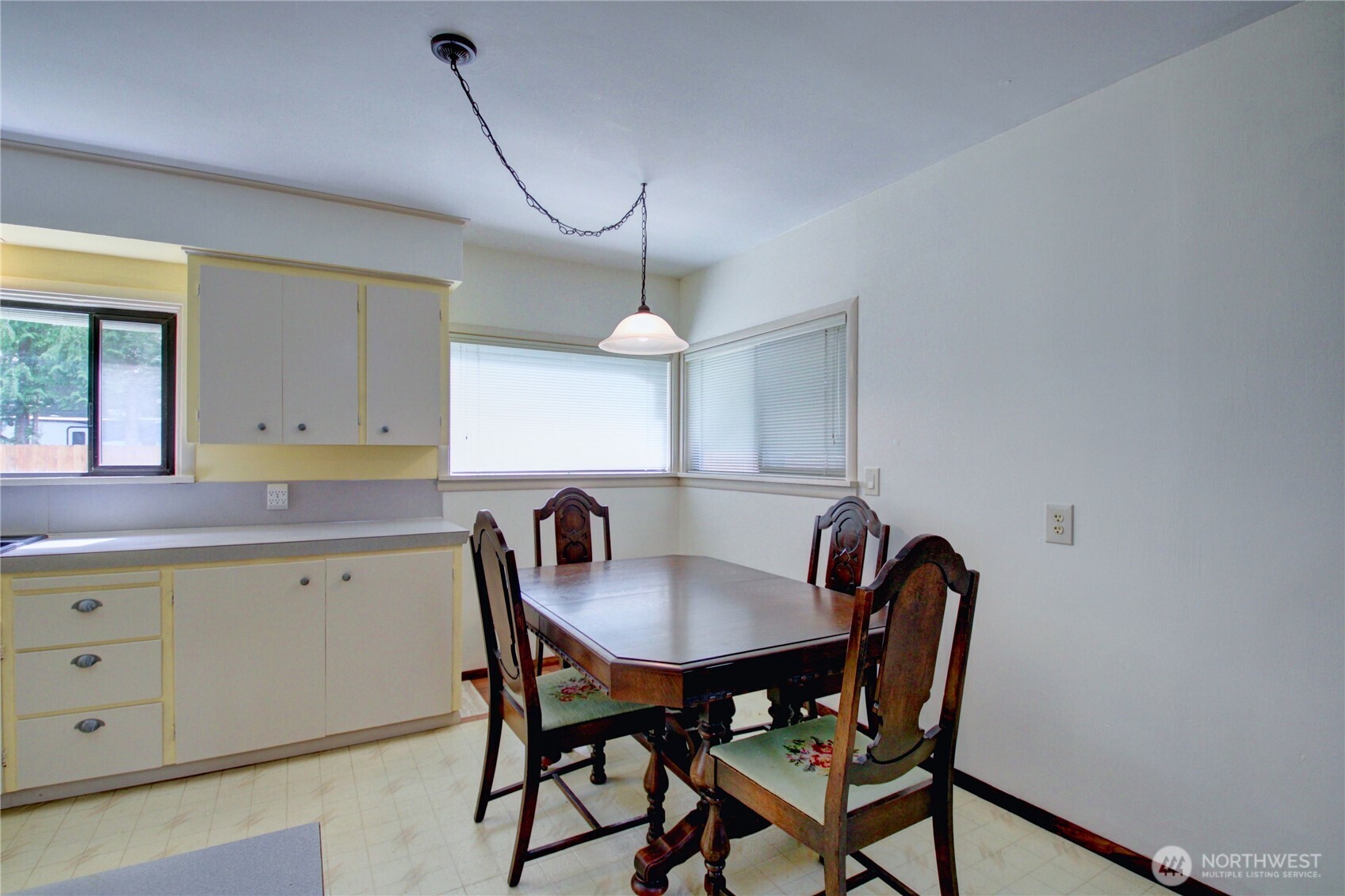 19023 23rd Avenue Property Photo 12