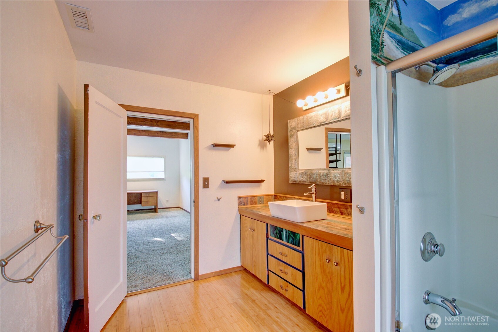 19023 23rd Avenue Property Photo 15