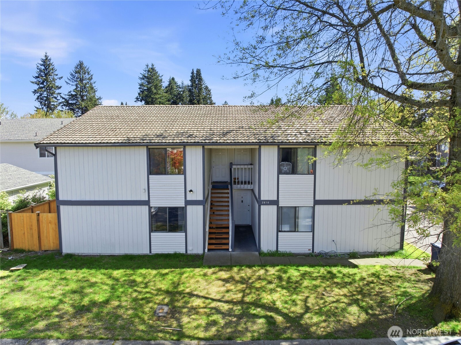2810 D Place Property Photo 1