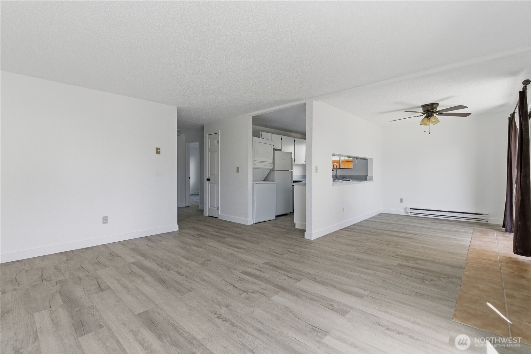 2810 D Place Property Photo 7