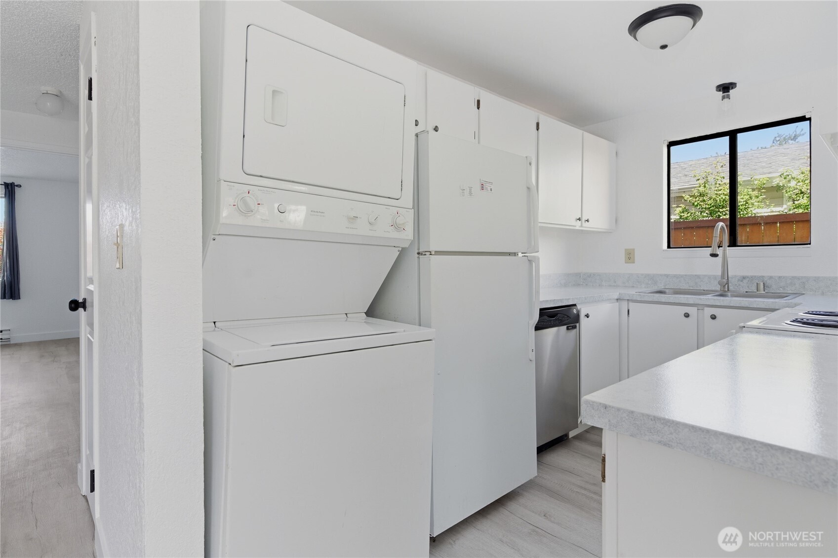 2810 D Place Property Photo 11