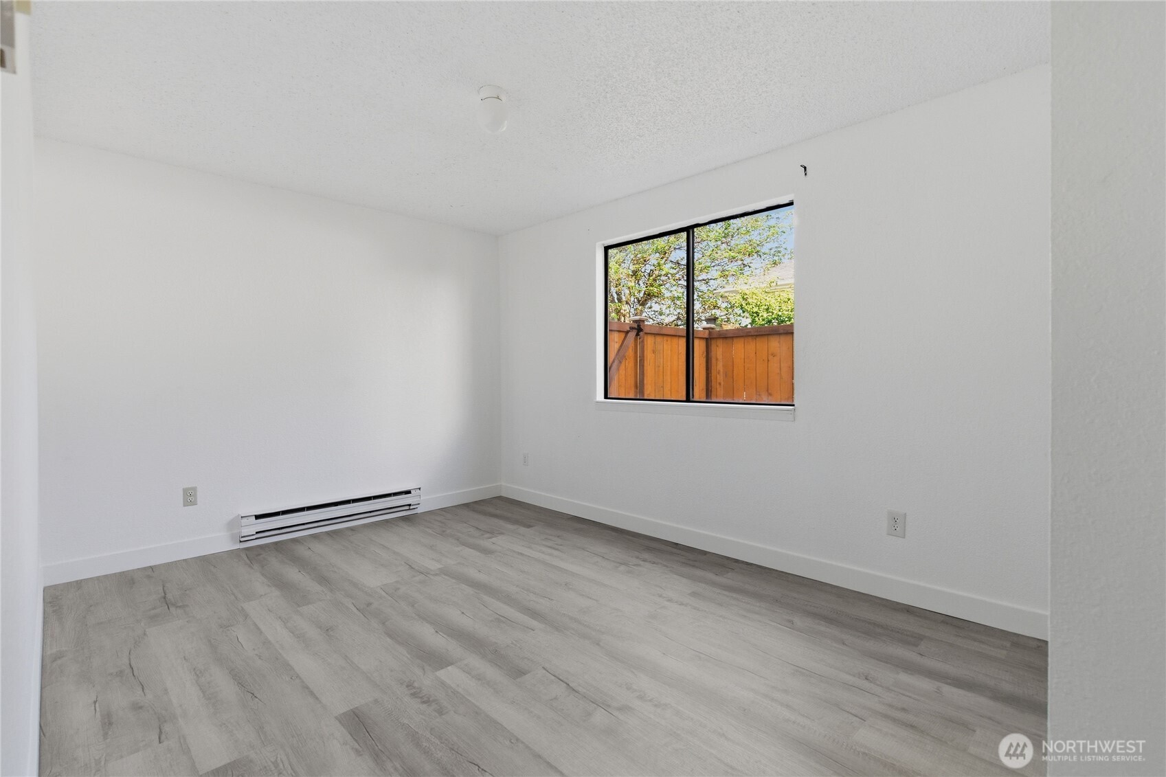 2810 D Place Property Photo 15