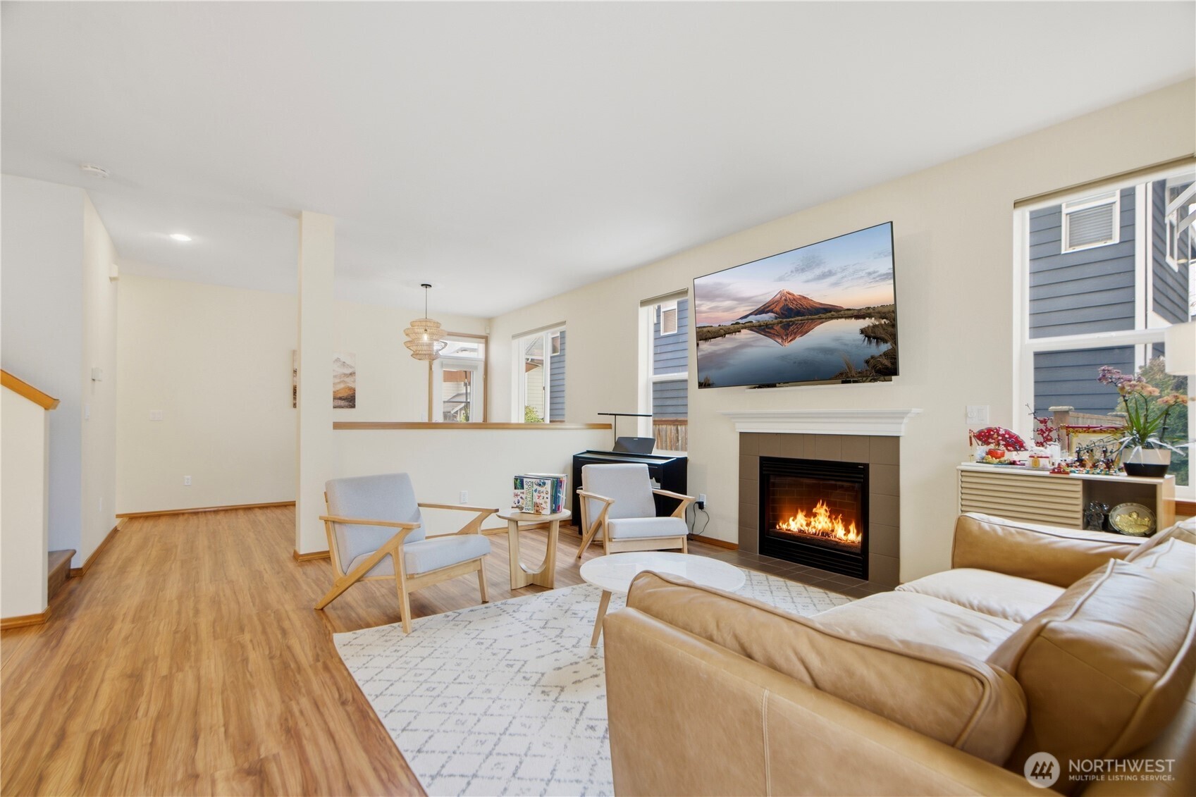 24713 233rd Place Property Photo 2