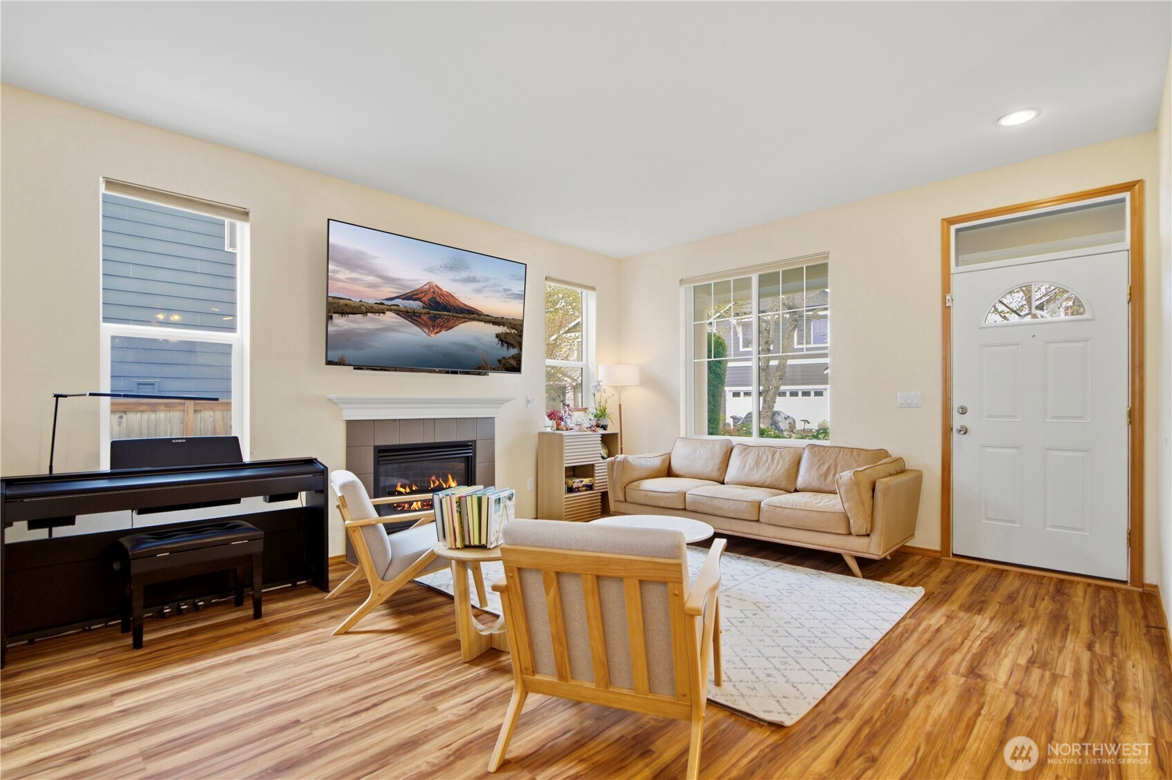 24713 233rd Place Property Photo 3