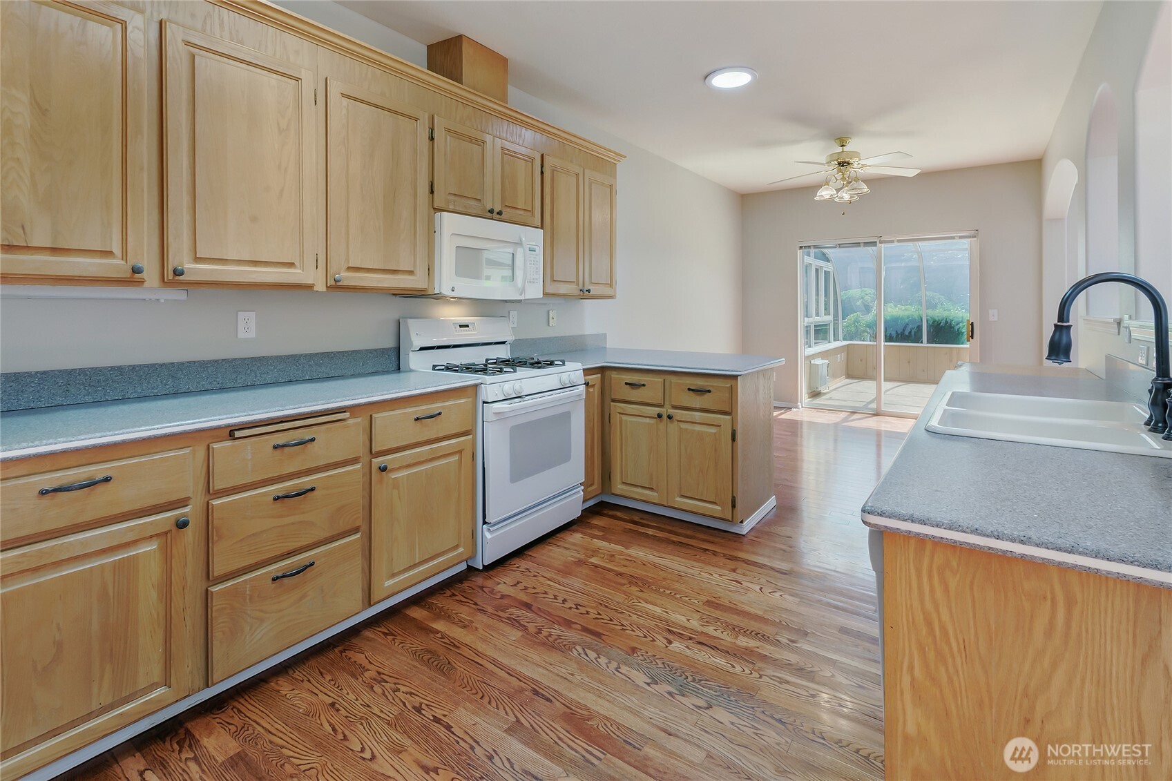 11512 88th Avenue Property Photo 16