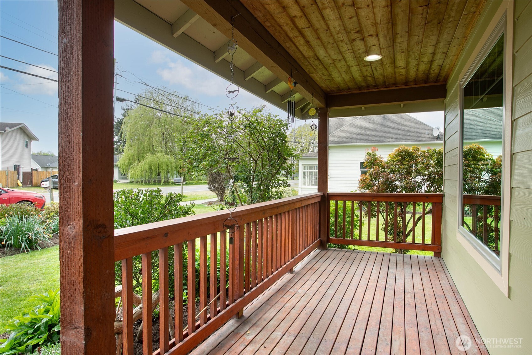 232 Front Street Property Photo 4
