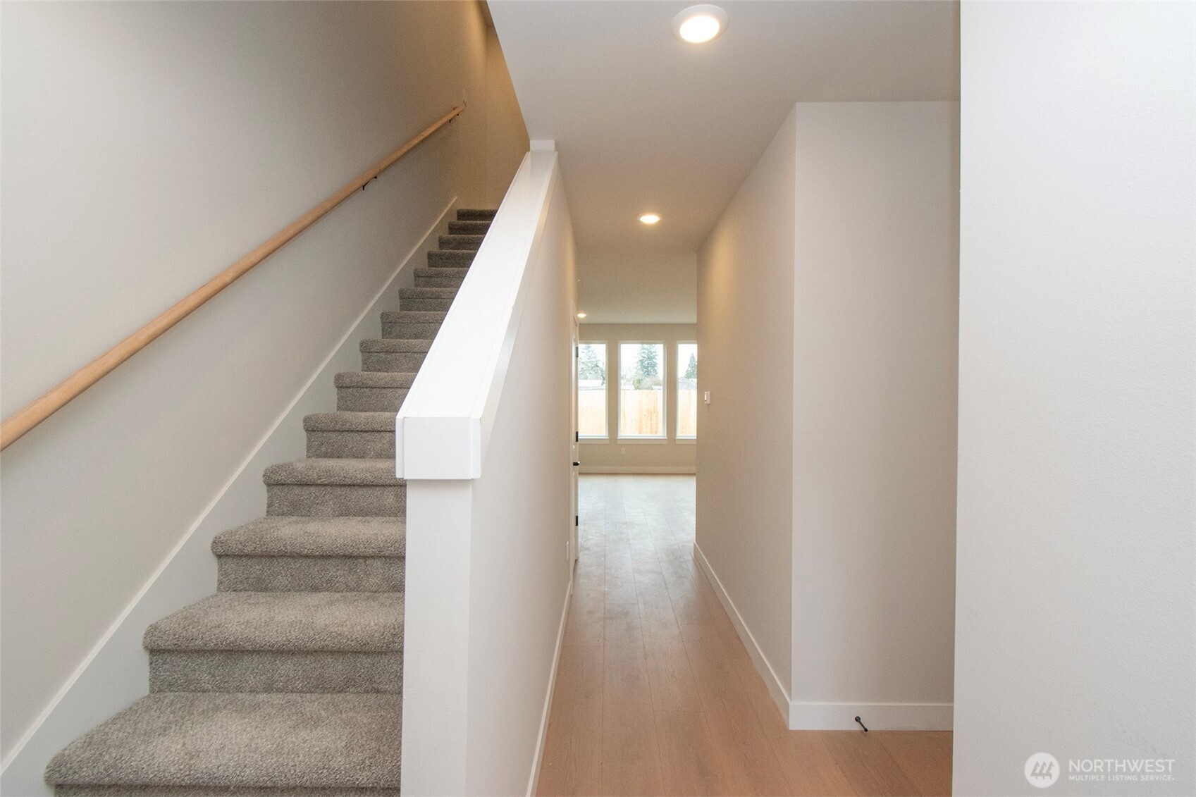 41 Sussex Court Property Photo 18