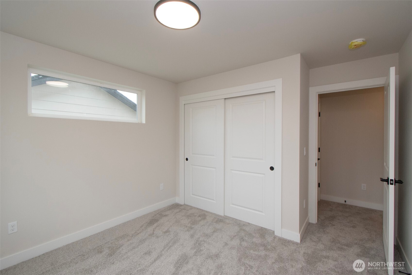 41 Sussex Court Property Photo 26