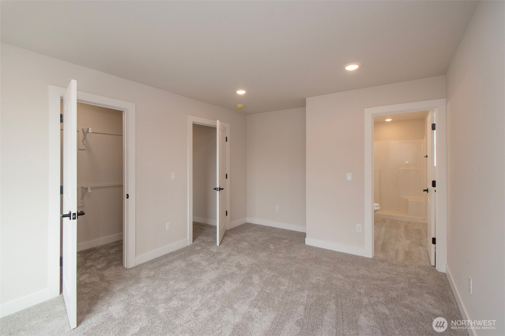41 Sussex Court Property Photo 28