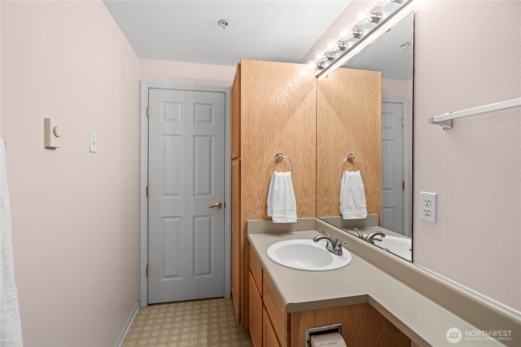 4701 Nw Walgren Drive A201 Property Photo 35