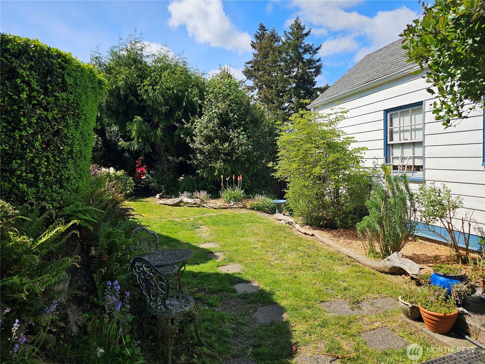 460 Harrison Street Property Photo 8