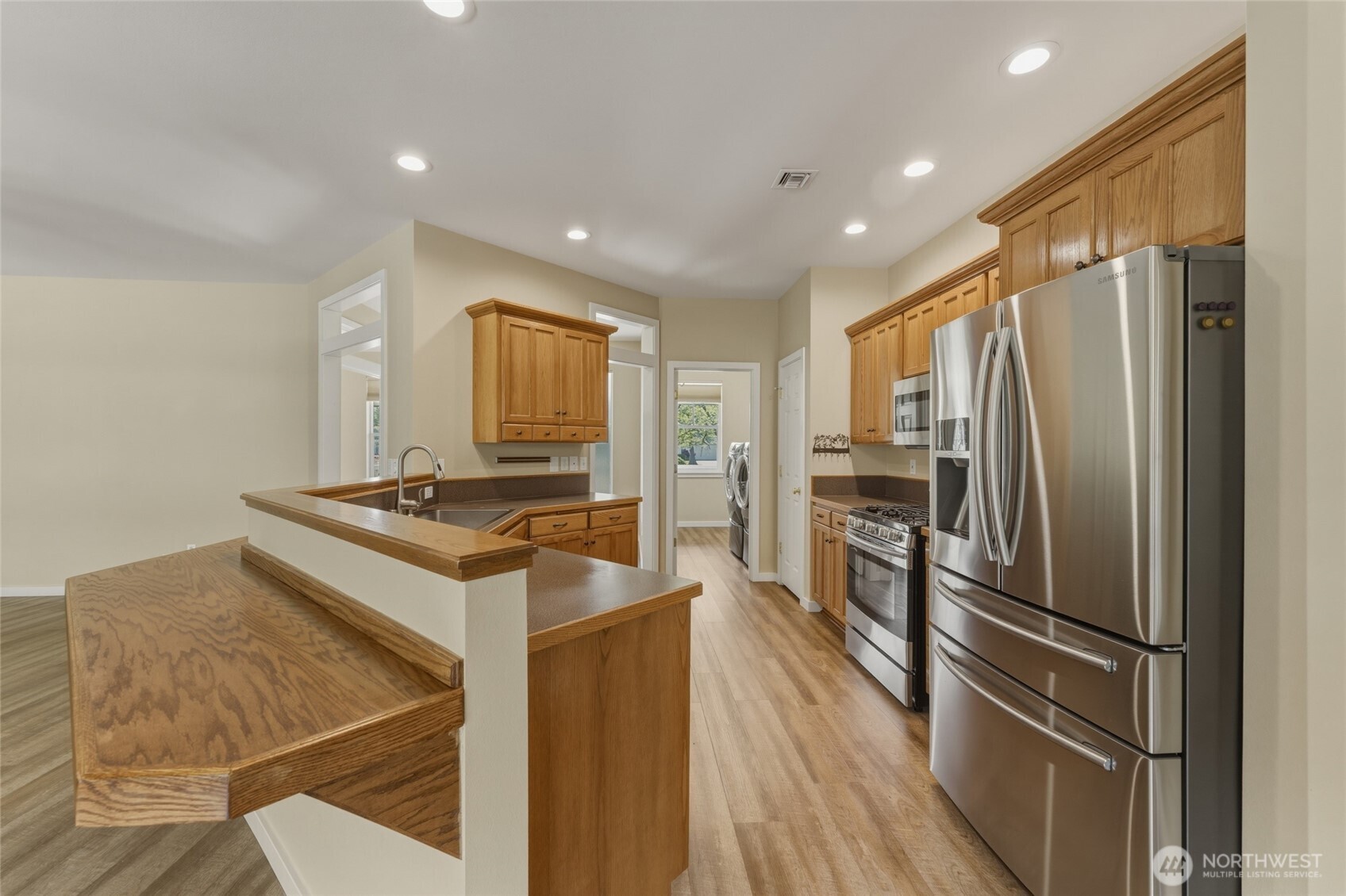 807 Se Covey Court Property Photo 10
