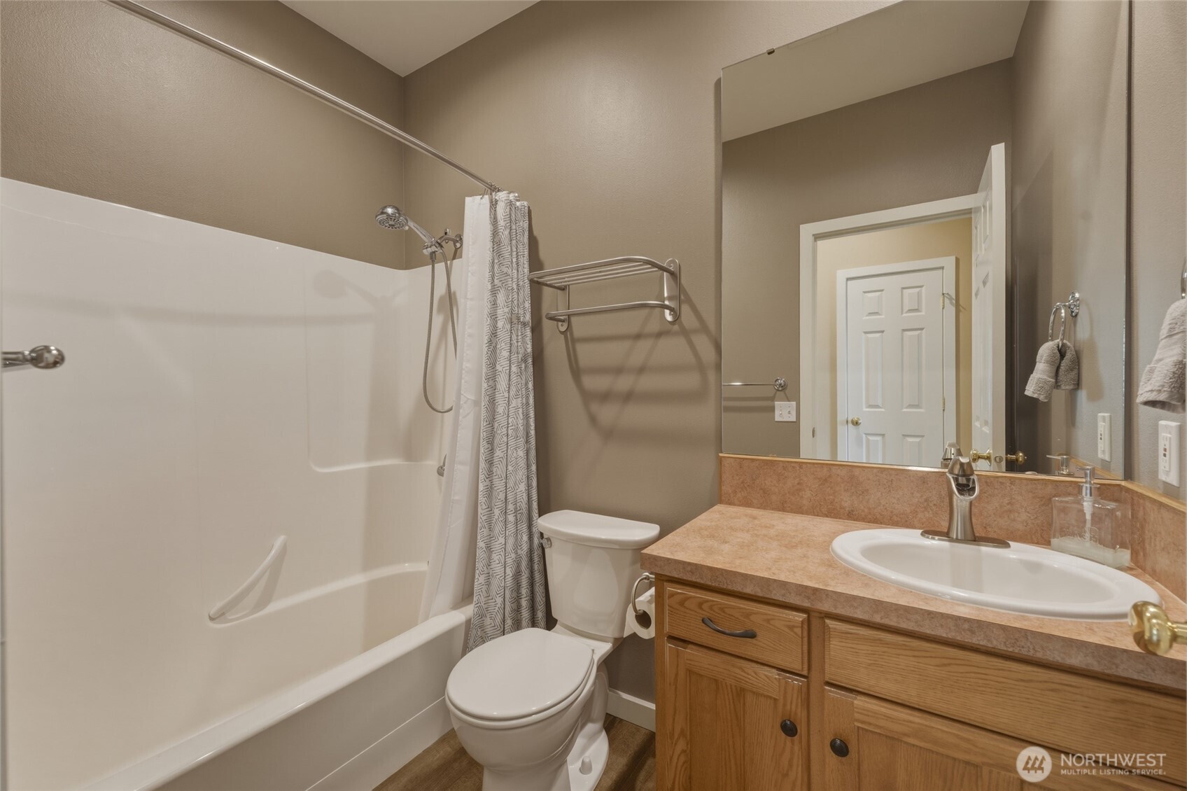 807 Se Covey Court Property Photo 25