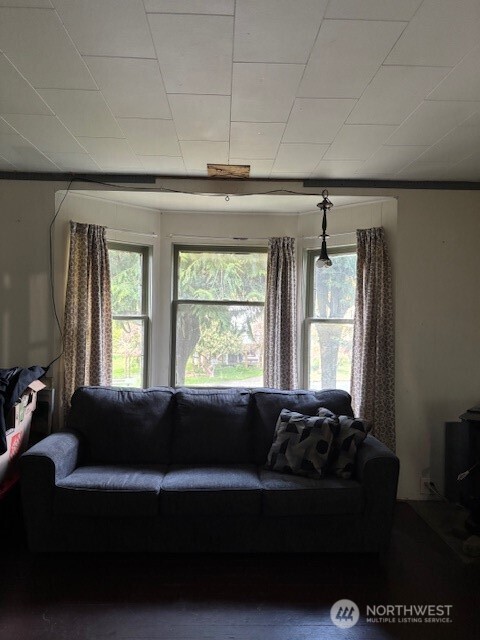 2833 Wishkah Road Property Photo 6