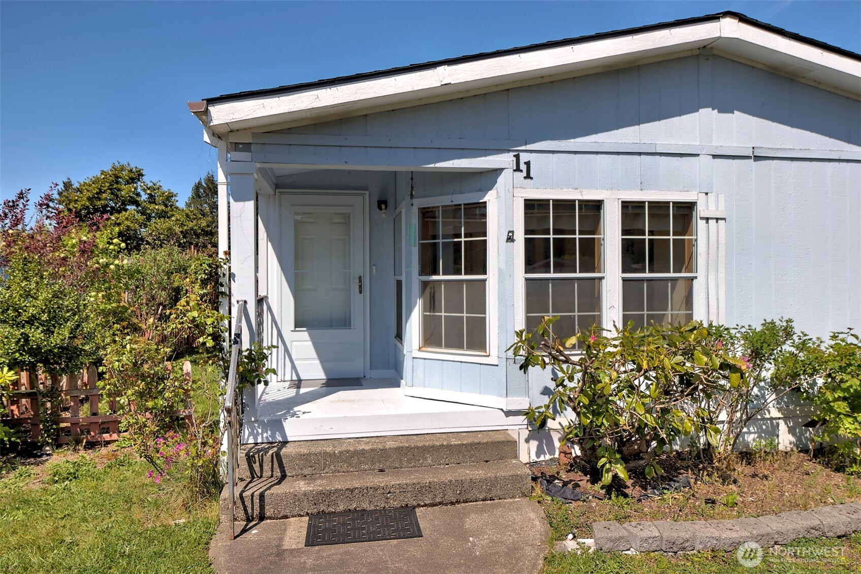 11 Donder Road Property Photo 2
