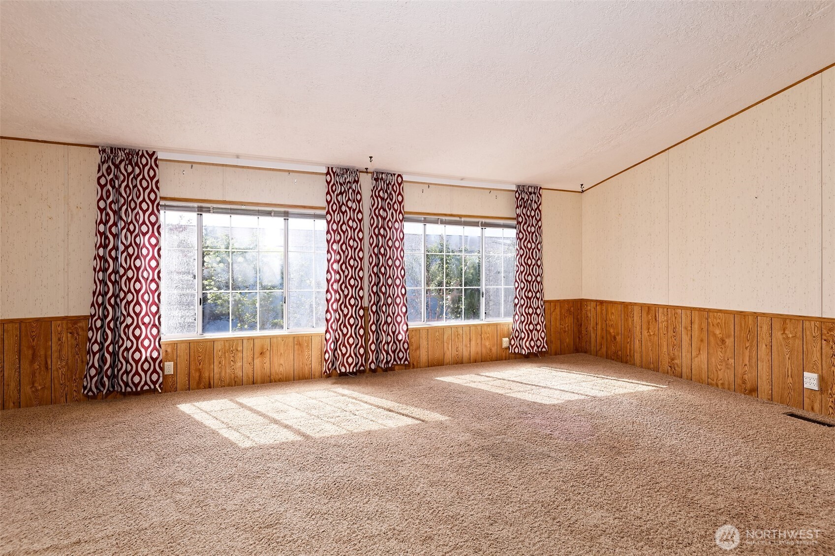 11 Donder Road Property Photo 4