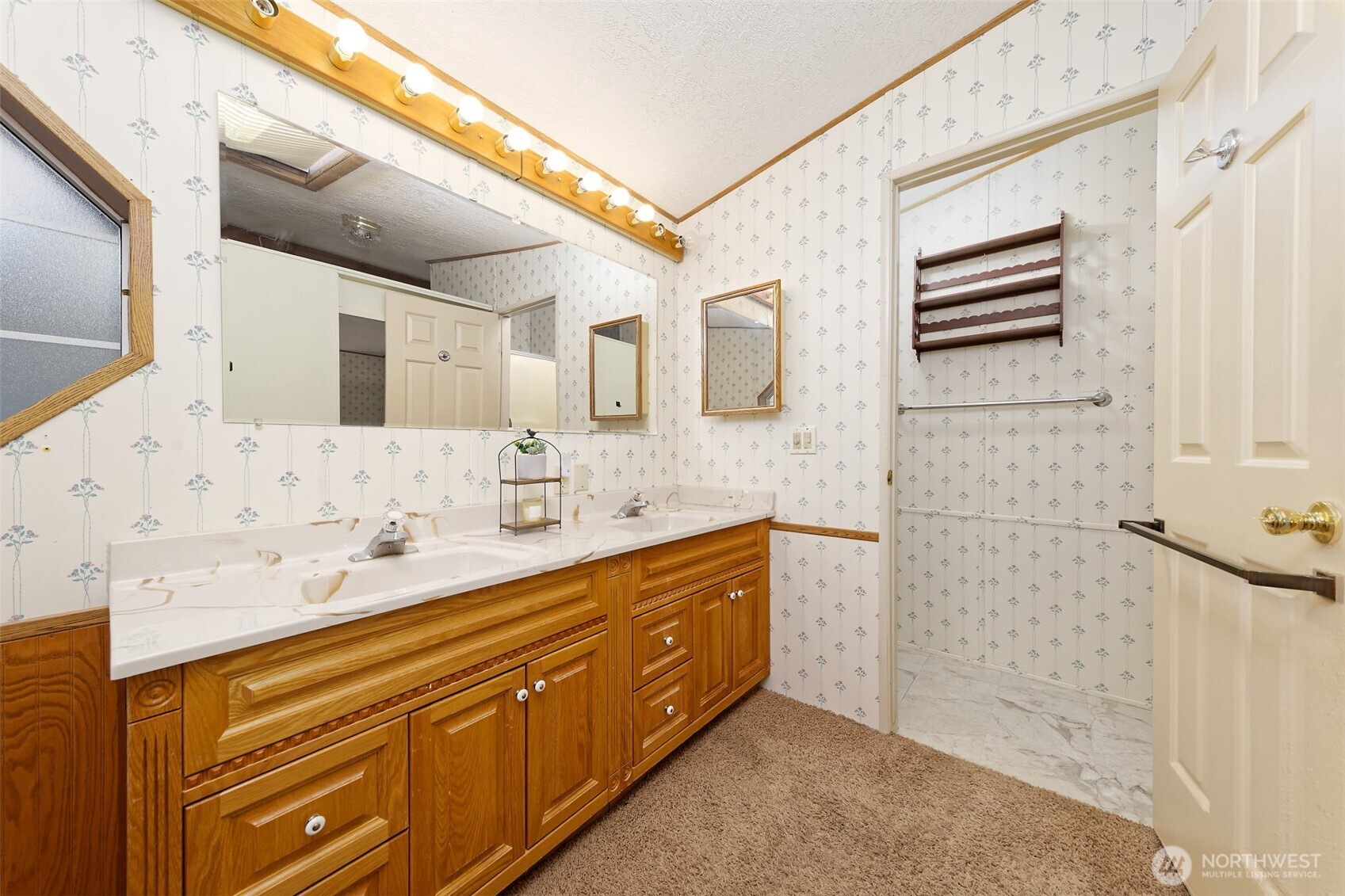 11 Donder Road Property Photo 14