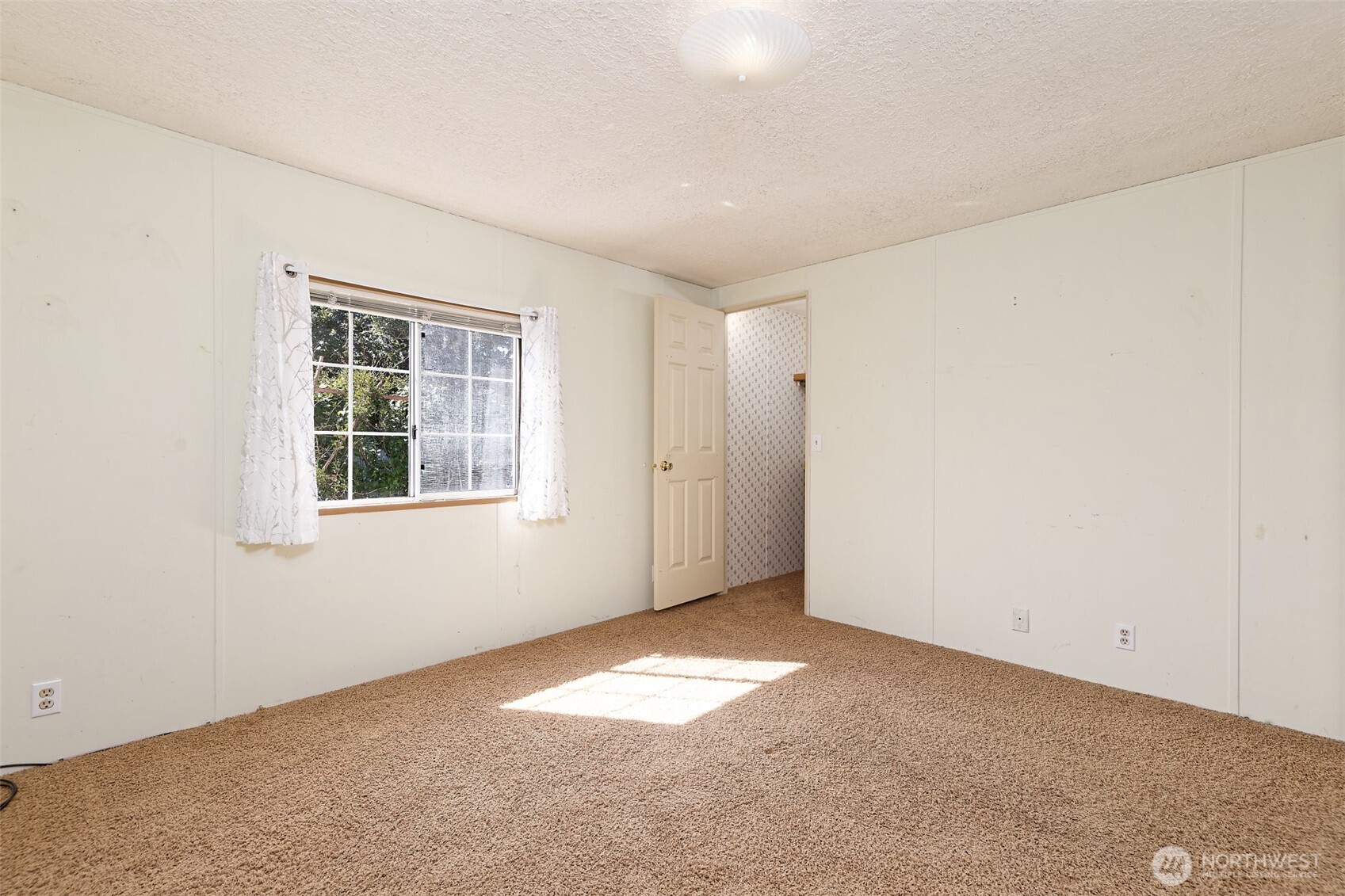 11 Donder Road Property Photo 17
