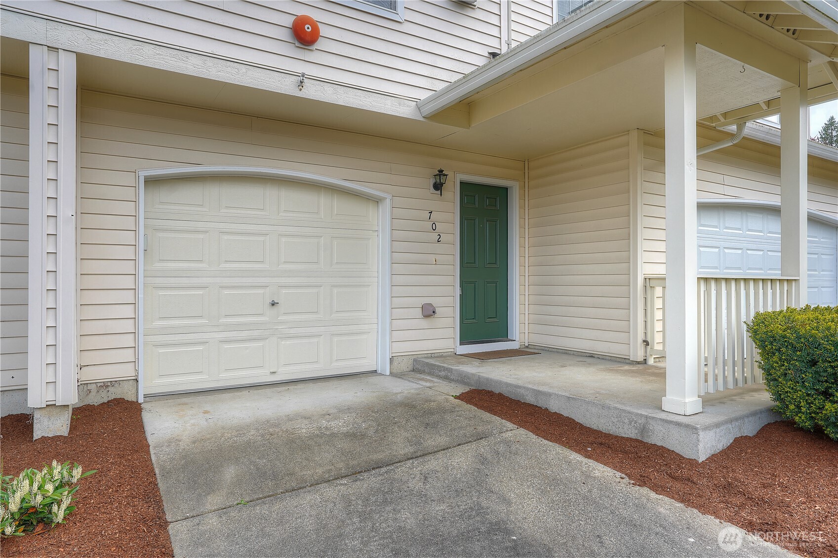 4724 Mill Pond Drive 702 Property Photo 3