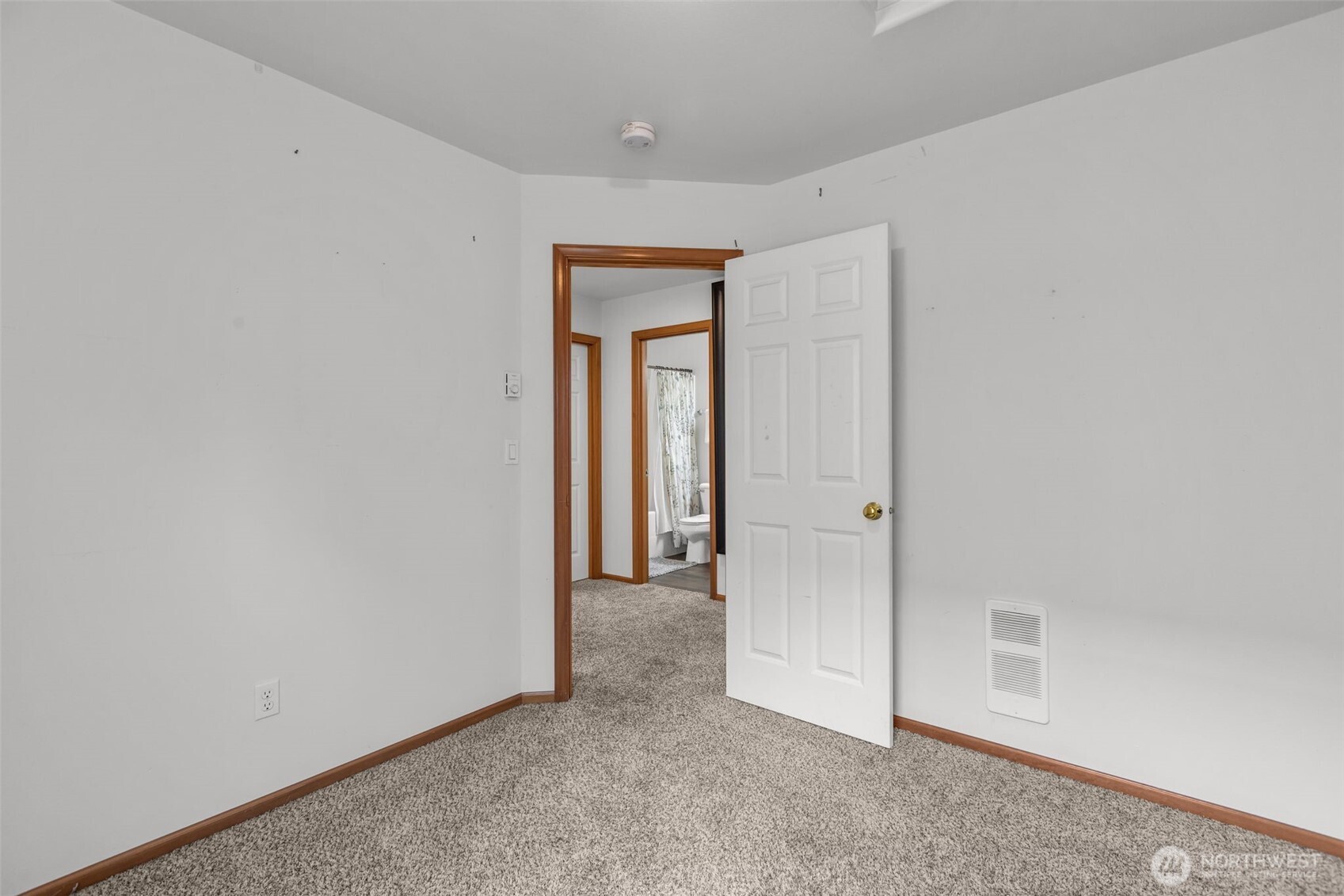 10617 Ne Kingston Meadows Circle Property Photo 25