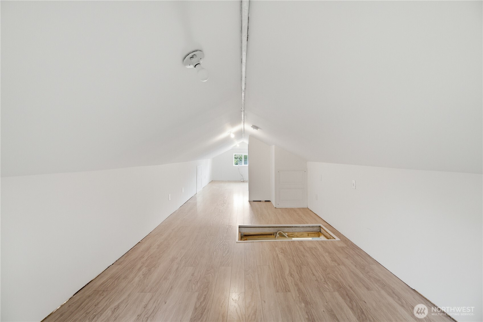 10209 A Street Property Photo 17